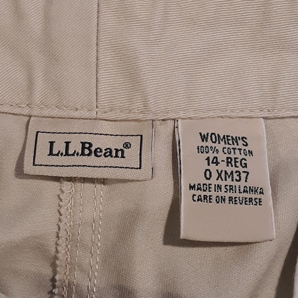 L.L.Bean Women's Khaki shorts size 14 Reg - Picture 4 of 4
